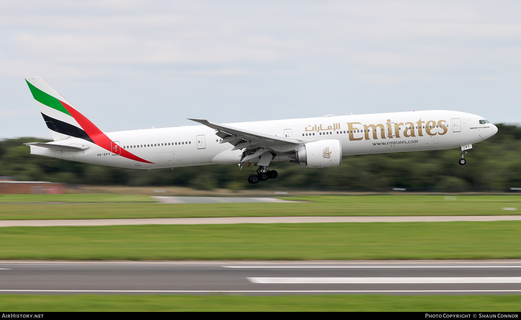 Aircraft Photo of A6-EPT | Boeing 777-300/ER | Emirates | AirHistory.net #386282