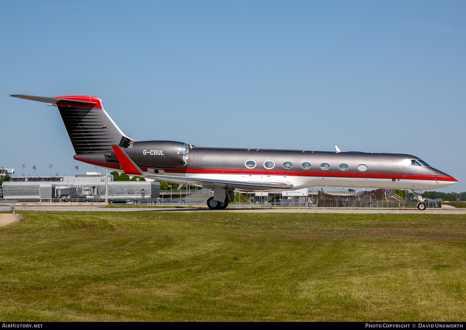 Aircraft Photo of G-CGUL | Gulfstream Aerospace G-V-SP Gulfstream G550 | AirHistory.net #386316