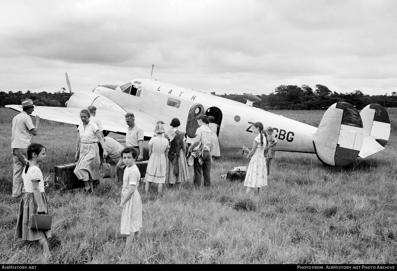 Aircraft Photo of ZP-CBG | Beech AT-7 Navigator | LATN - Líneas Aéreas de Transporte Nacional | AirHistory.net #386361