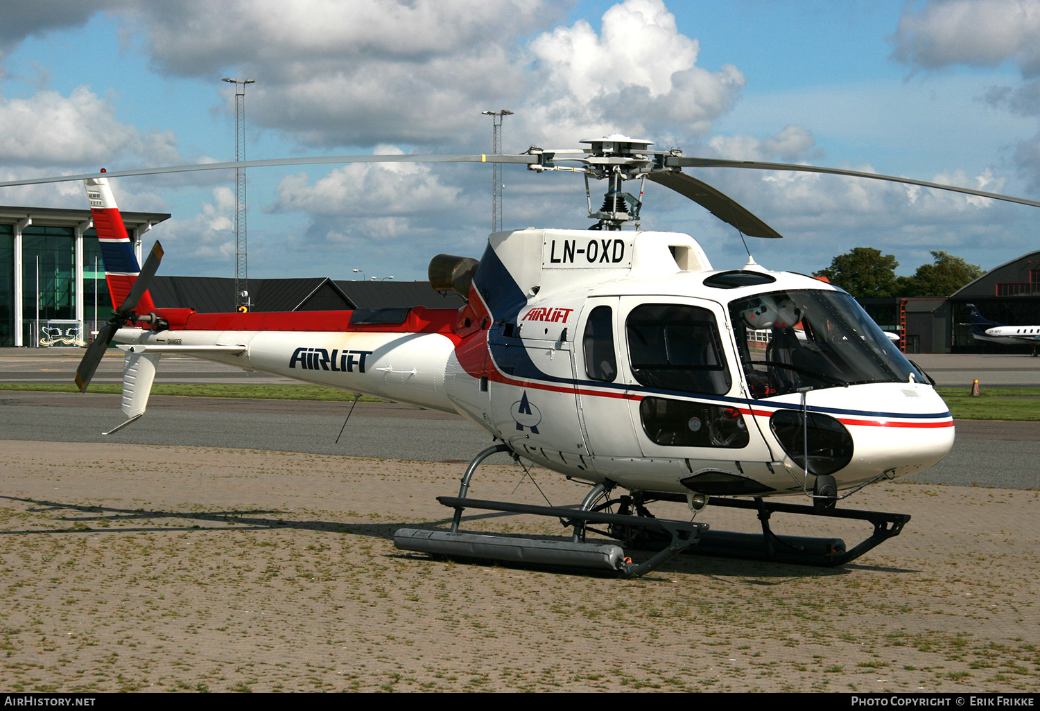 Aircraft Photo of LN-OXD | Aerospatiale AS-350B-3 Ecureuil | Airlift | AirHistory.net #386498