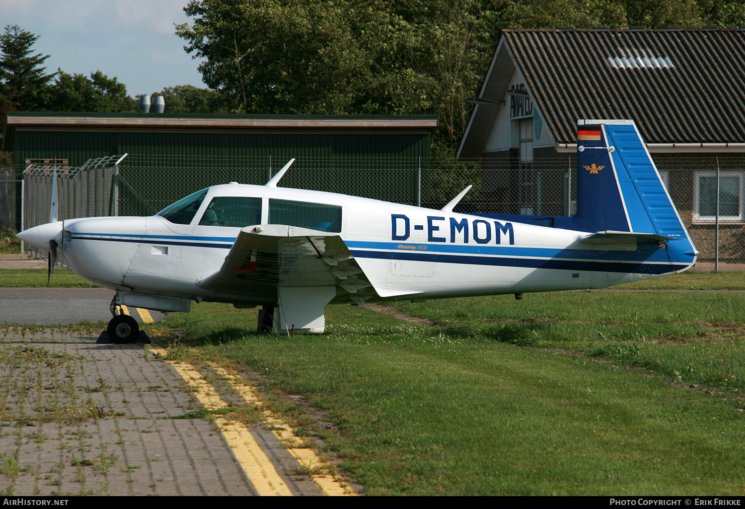 Aircraft Photo of D-EMOM | Mooney M-20J 201 | AirHistory.net #386501