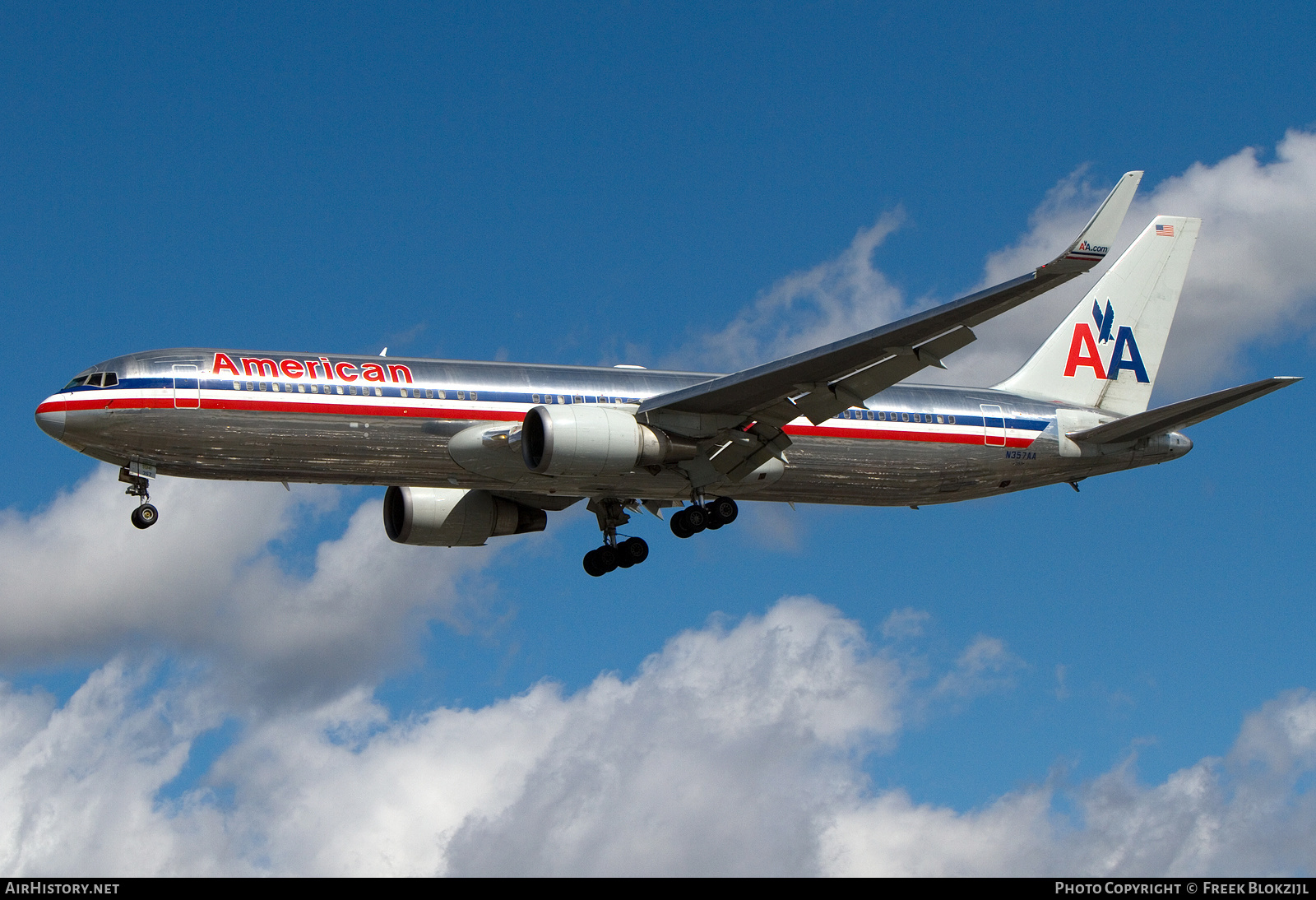 Aircraft Photo of N357AA | Boeing 767-323/ER | American Airlines | AirHistory.net #386532