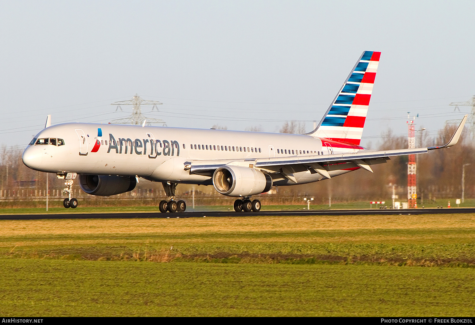 Aircraft Photo of N200UU | Boeing 757-2B7 | American Airlines | AirHistory.net #386535