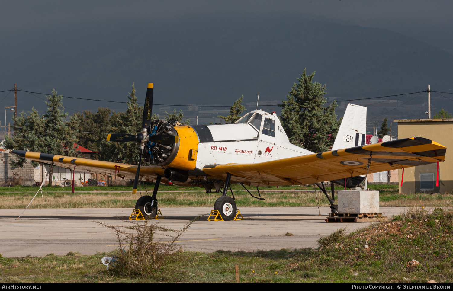 Aircraft Photo of 128 | PZL-Mielec M-18 Dromader | Greece - Air Force | AirHistory.net #386594