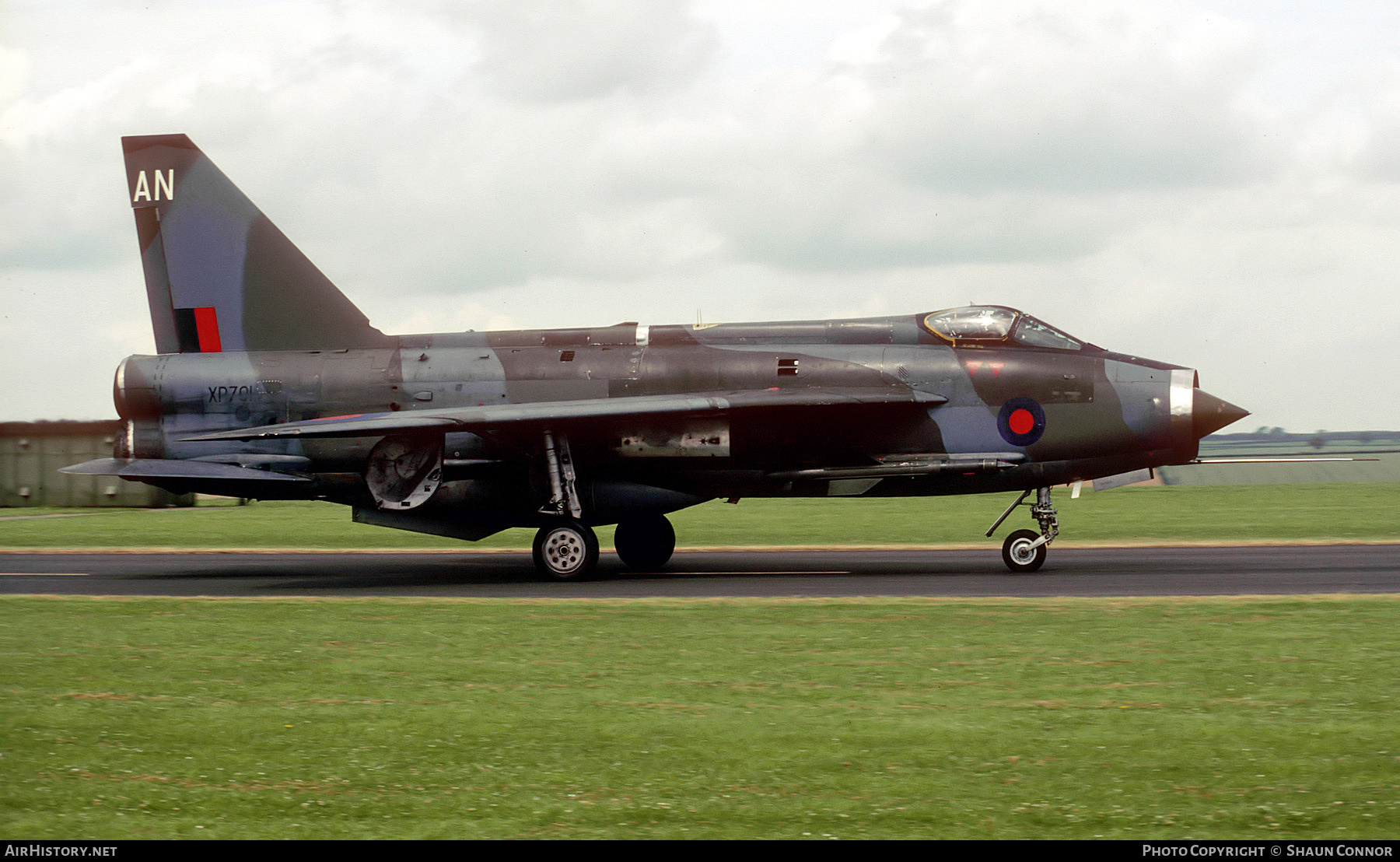 Aircraft Photo of XP701 | English Electric Lightning F3 | UK - Air Force | AirHistory.net #386596