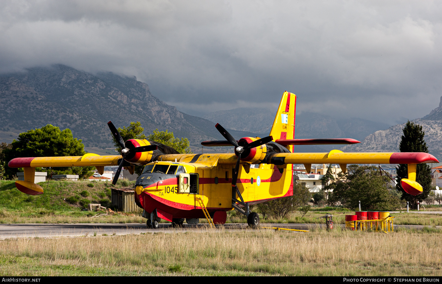 Aircraft Photo of 1045 | Canadair CL-215-II (CL-215-1A10) | Greece - Air Force | AirHistory.net #386619