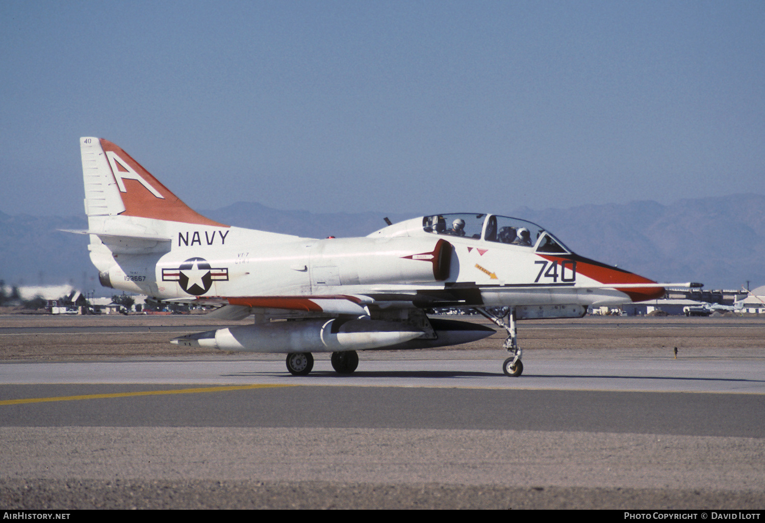 Aircraft Photo of 153667 | Douglas TA-4J Skyhawk | USA - Navy | AirHistory.net #386665