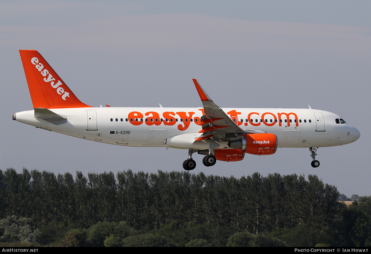 Aircraft Photo of G-EZOG | Airbus A320-214 | EasyJet | AirHistory.net #386691