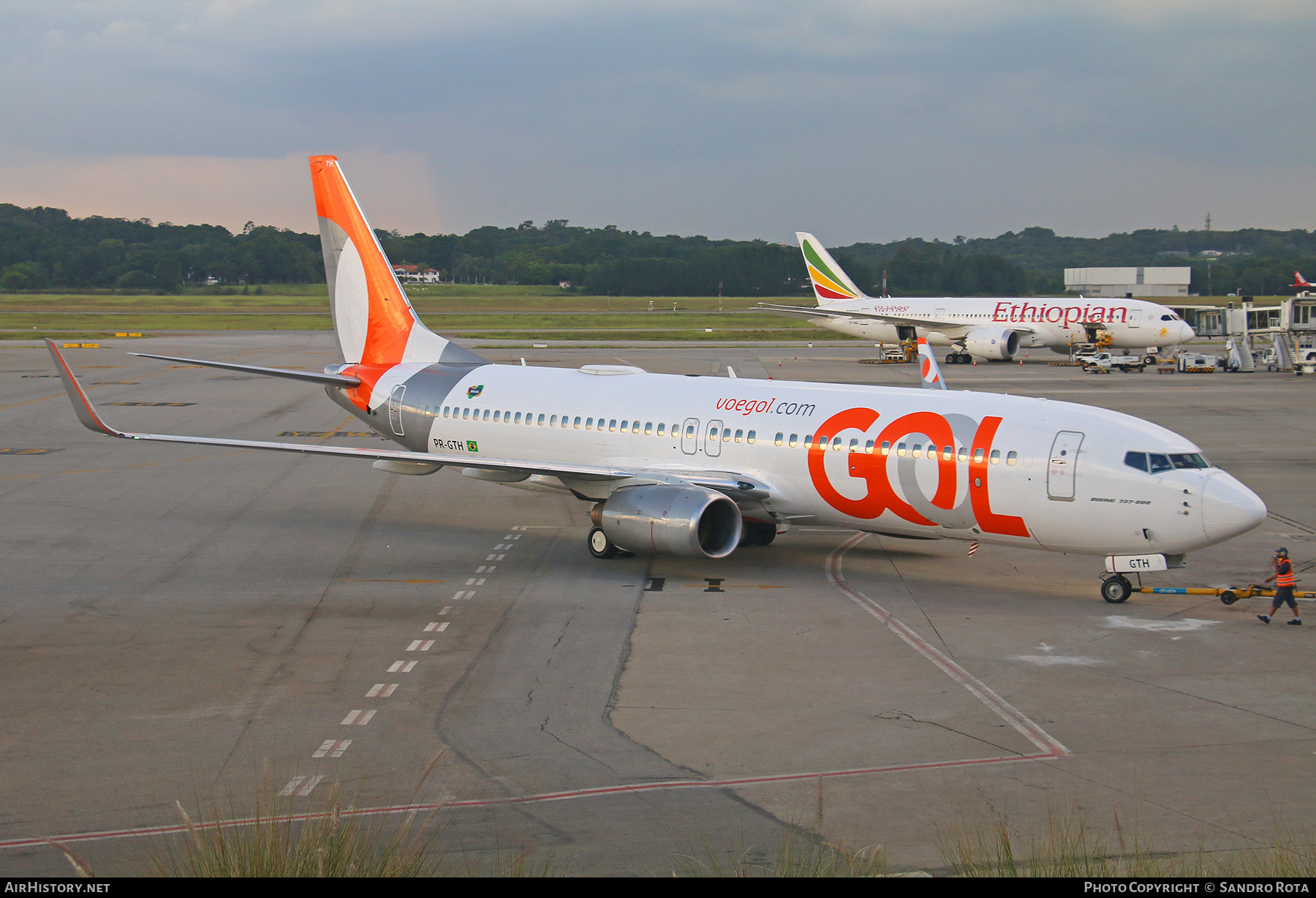 Aircraft Photo of PR-GTH | Boeing 737-8EH | GOL Linhas Aéreas | AirHistory.net #386777