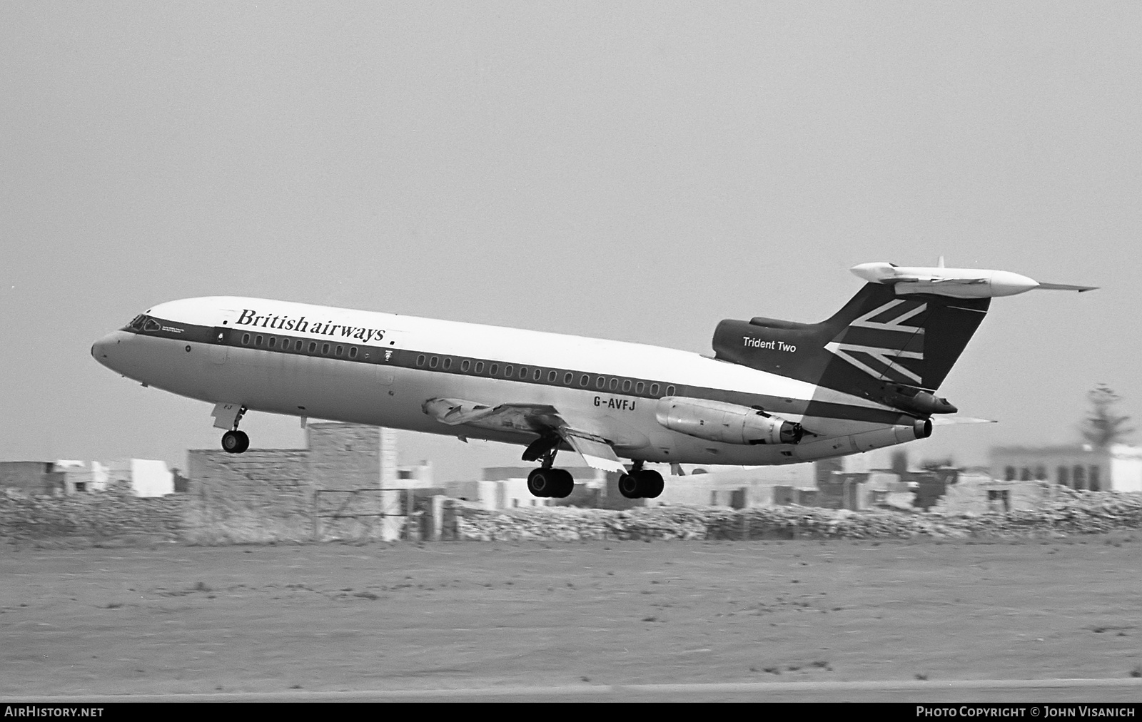 Aircraft Photo of G-AVFJ | Hawker Siddeley HS-121 Trident 2E | British Airways | AirHistory.net #386843