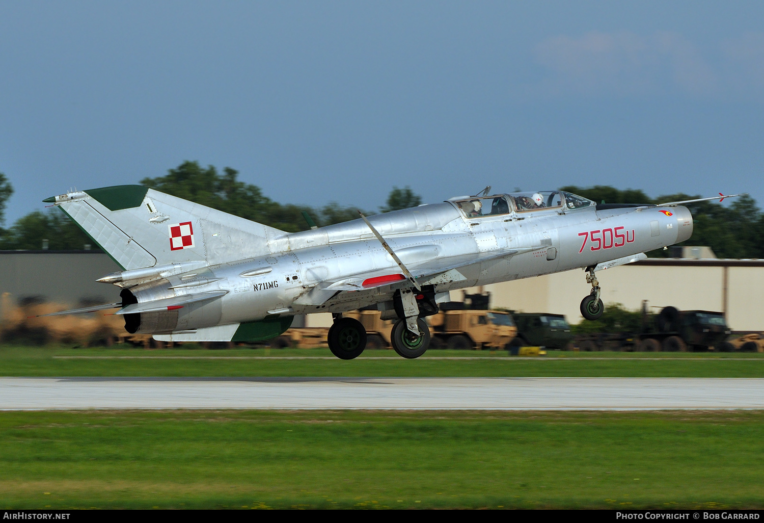 Aircraft Photo of N711MG / 7505U | Mikoyan-Gurevich MiG-21UM | Poland - Air Force | AirHistory.net #386939