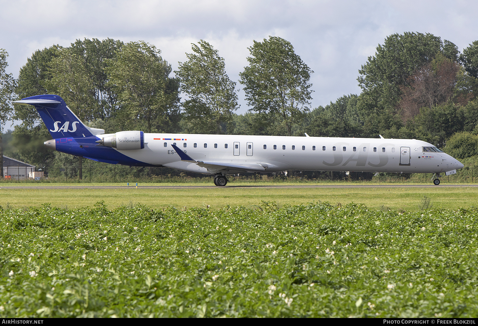 Aircraft Photo of ES-ACB | Bombardier CRJ-900ER (CL-600-2D24) | Scandinavian Airlines - SAS | AirHistory.net #386980