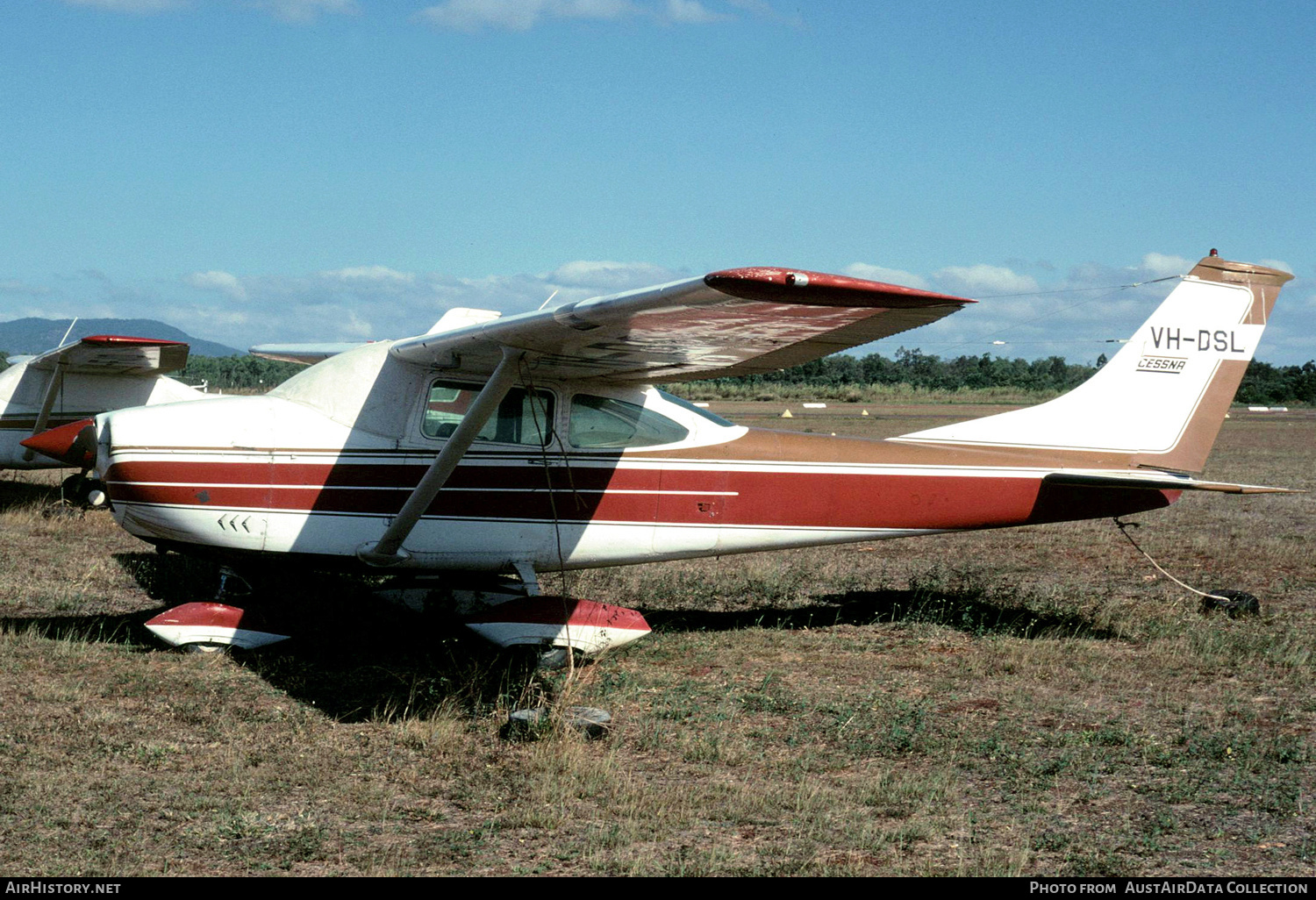 Aircraft Photo of VH-DSL | Cessna 182L Skylane | AirHistory.net #387019