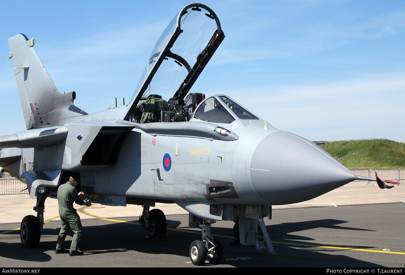 Aircraft Photo of ZD849 | Panavia Tornado GR4 | UK - Air Force | AirHistory.net #387171
