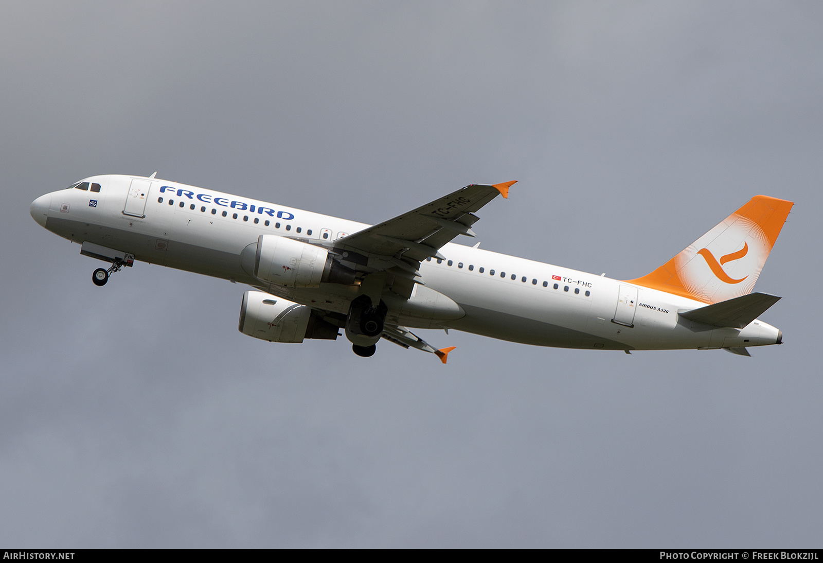Aircraft Photo of TC-FHC | Airbus A320-214 | Freebird Airlines | AirHistory.net #387224