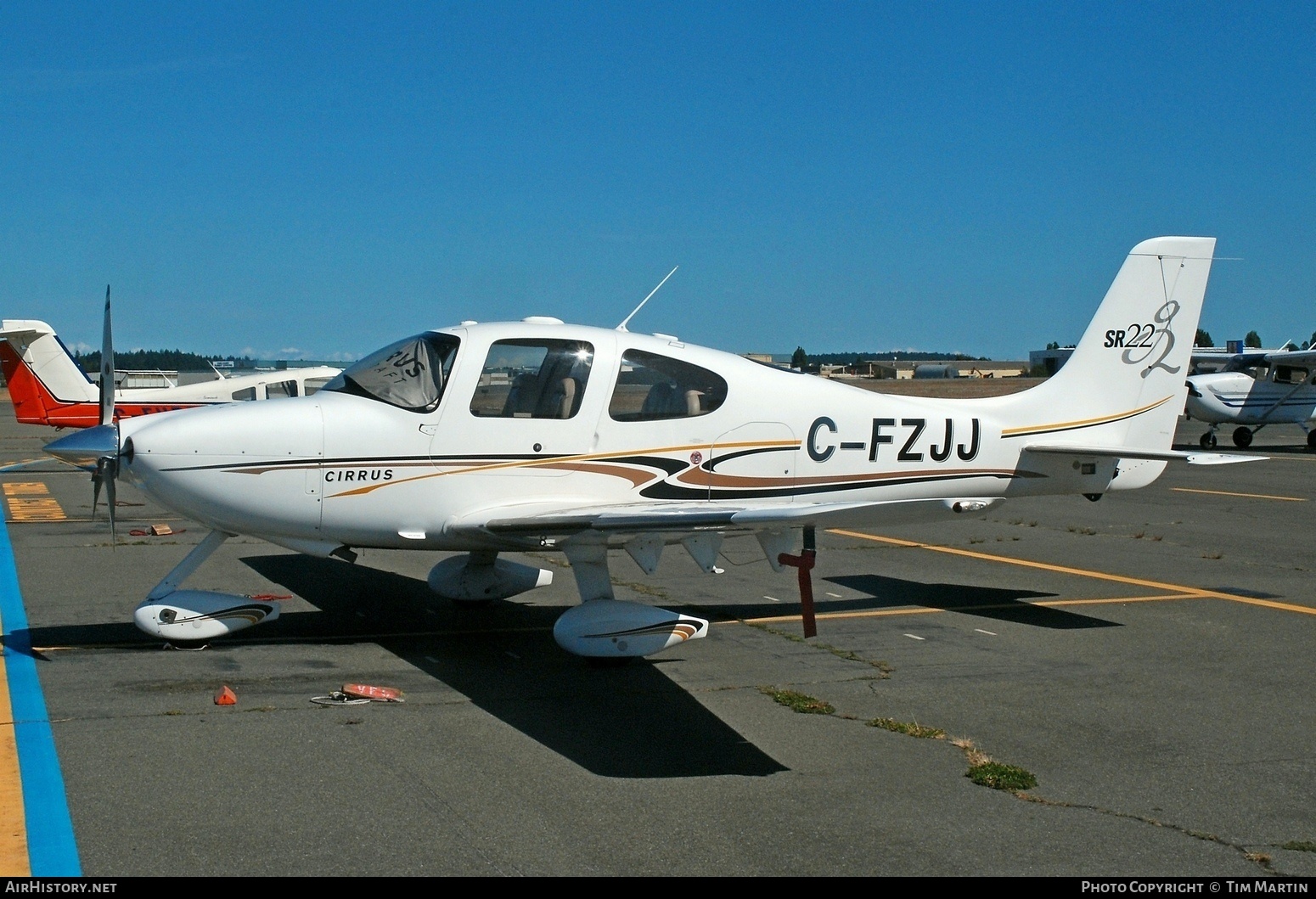 Aircraft Photo of C-FZJJ | Cirrus SR-22 G2 | AirHistory.net #387266
