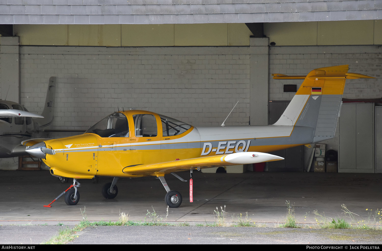 Aircraft Photo of D-EEQI | Piper PA-38-112 Tomahawk | Flight Training Wendt | AirHistory.net #387301