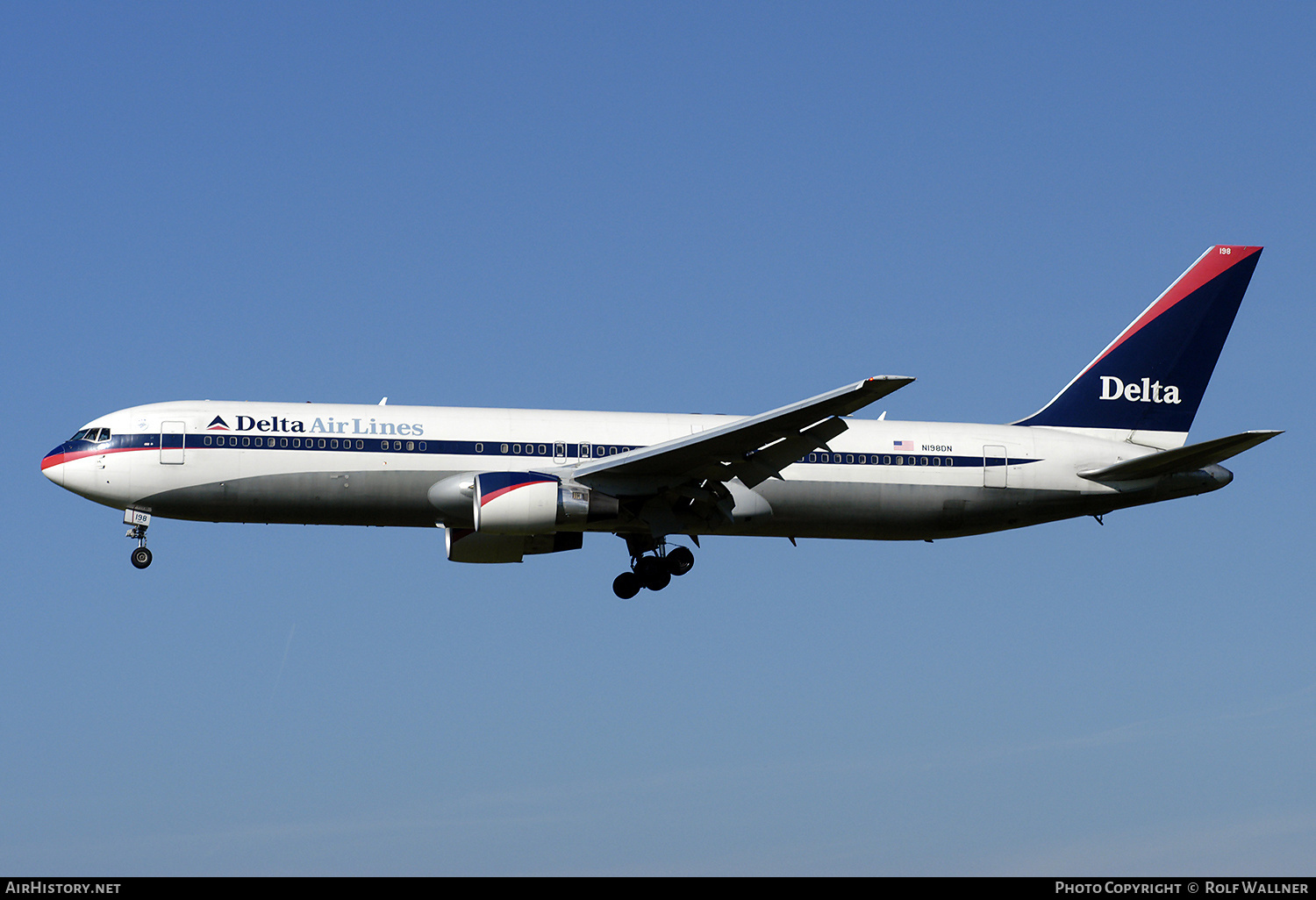 Aircraft Photo of N198DN | Boeing 767-332/ER | Delta Air Lines | AirHistory.net #387341