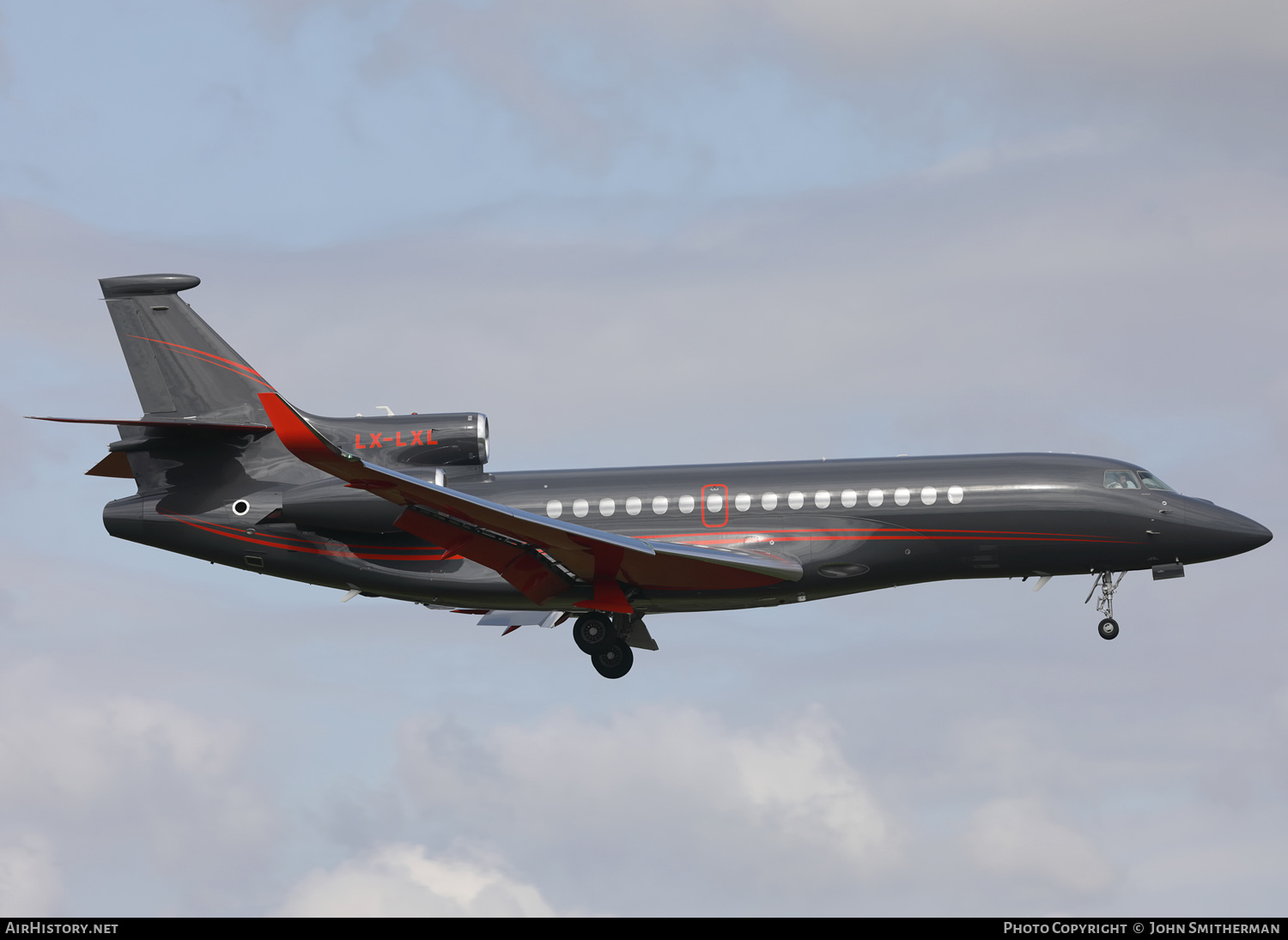 Aircraft Photo of LX-LXL | Dassault Falcon 8X | AirHistory.net #387427