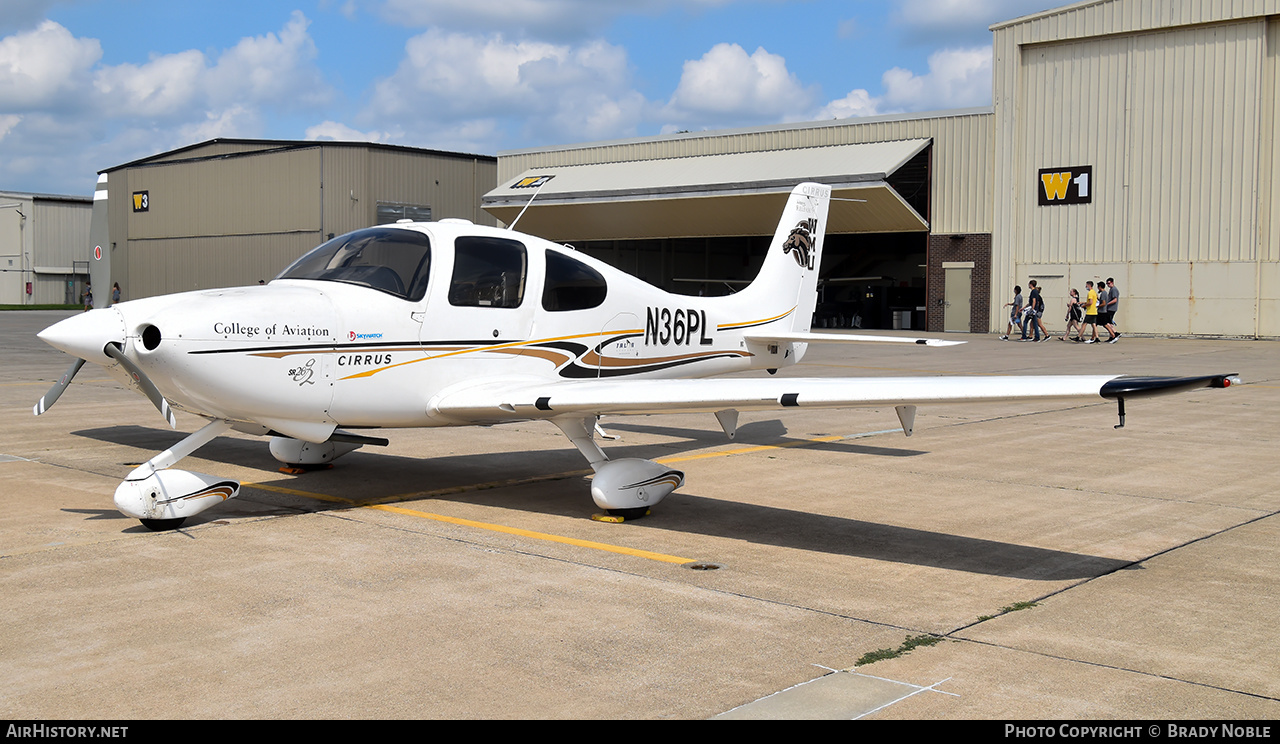 Aircraft Photo of N36PL | Cirrus SR-20 G2 | Western Michigan University - WMU | AirHistory.net #387462