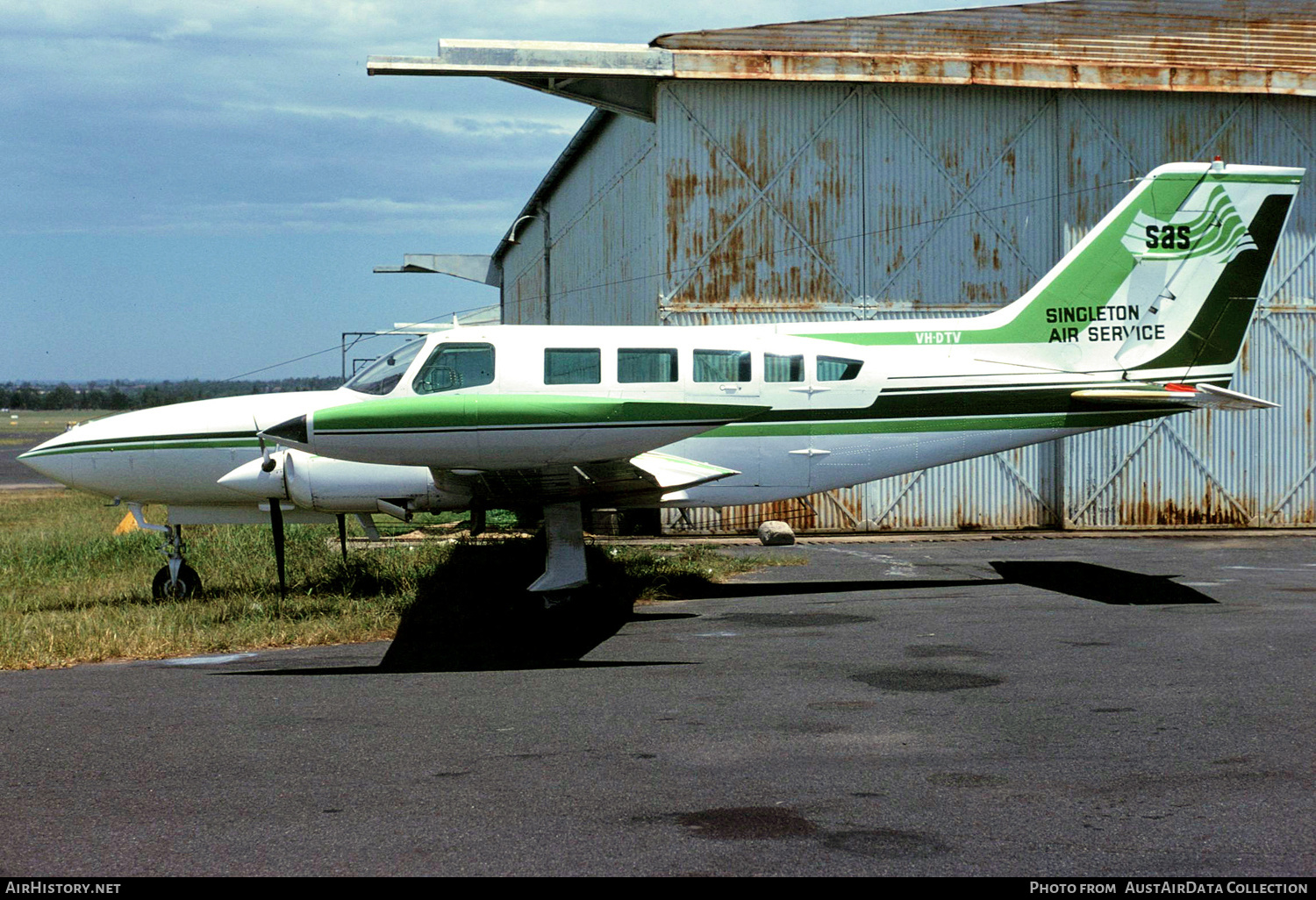 Aircraft Photo of VH-DTV | Cessna 402B Utililiner | Singleton Air Service | AirHistory.net #387630