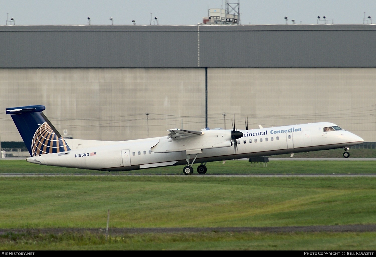 Aircraft Photo of N195WQ | Bombardier DHC-8-402 Dash 8 | Continental Connection | AirHistory.net #387633