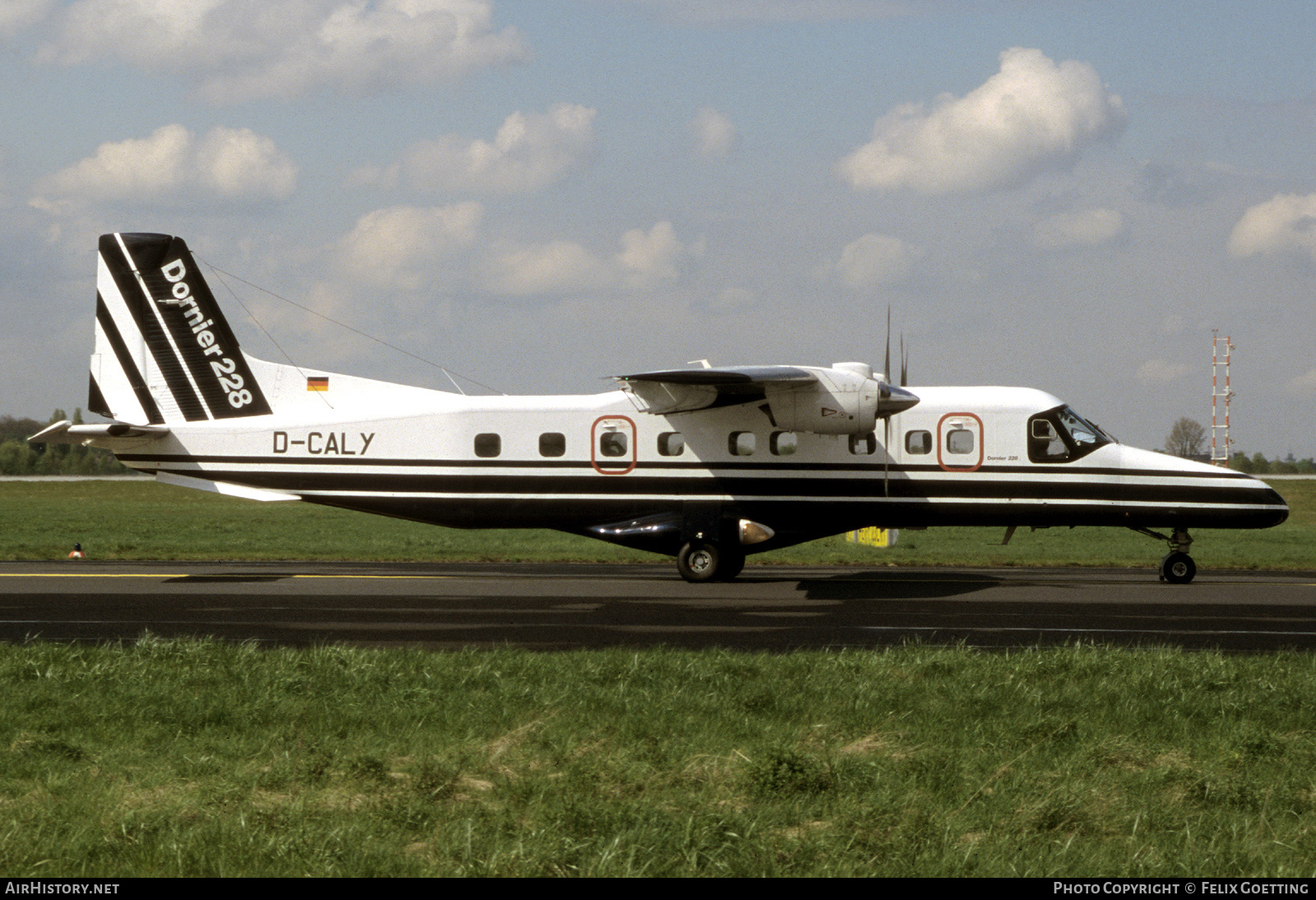 Aircraft Photo of D-CALY | Dornier 228-212 | Dornier | AirHistory.net #387670