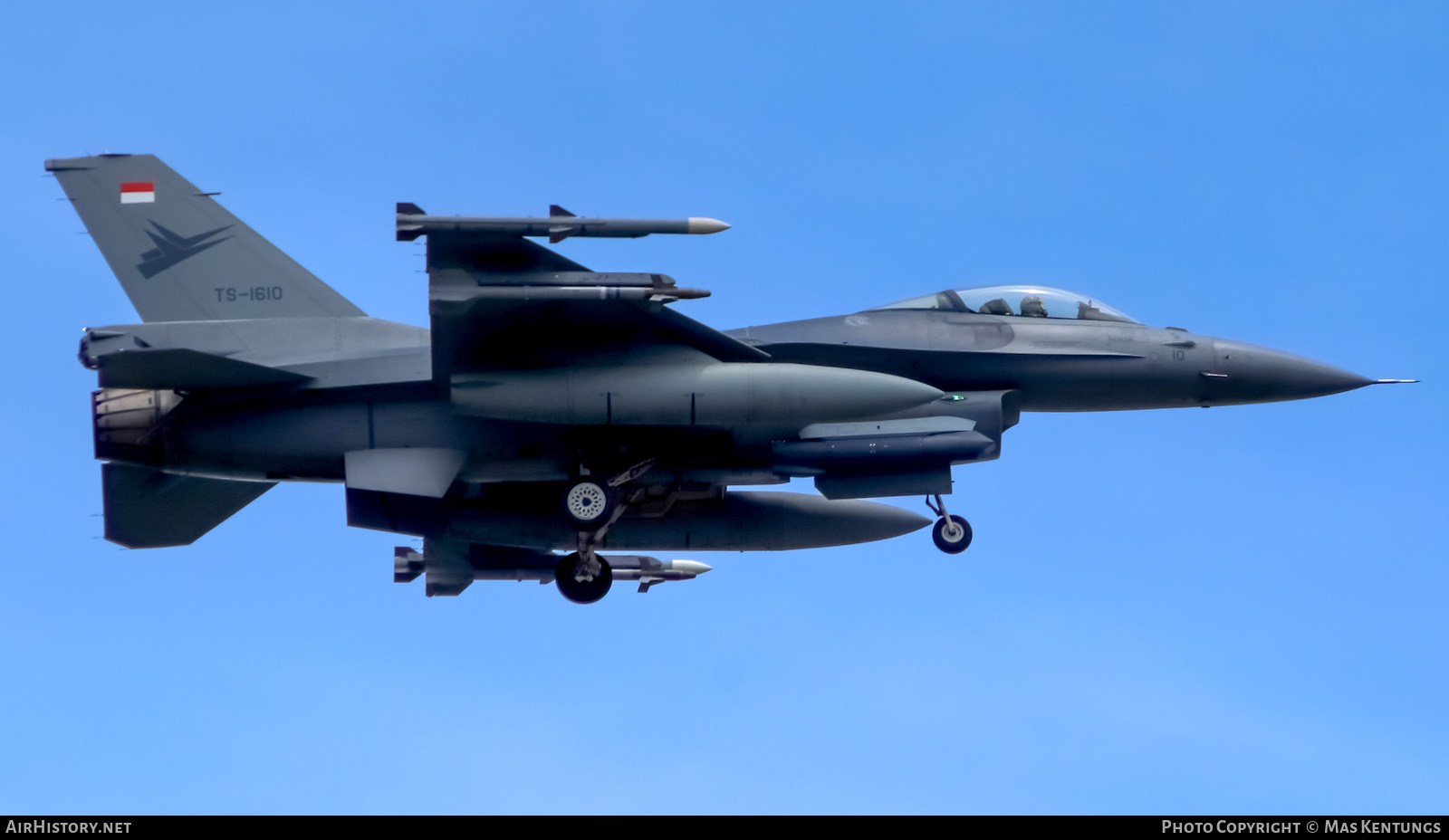 Aircraft Photo of TS-1610 | General Dynamics F-16A Fighting Falcon | Indonesia - Air Force | AirHistory.net #387941