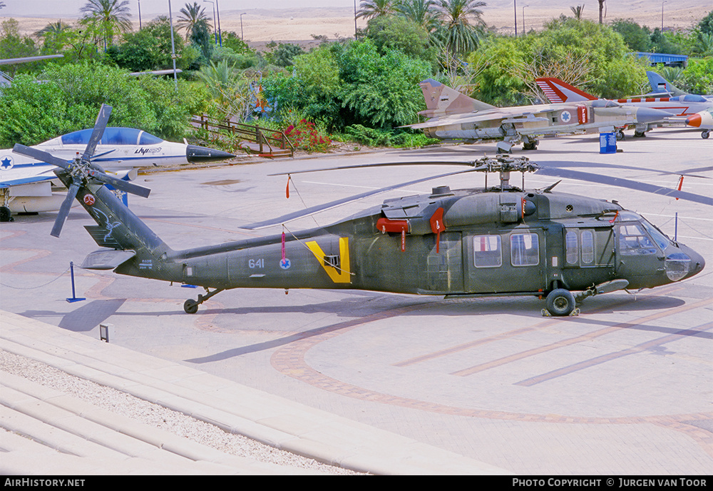 Aircraft Photo of 641 | Sikorsky UH-60A Yanshuf (S-70A) | Israel - Air Force | AirHistory.net #387996