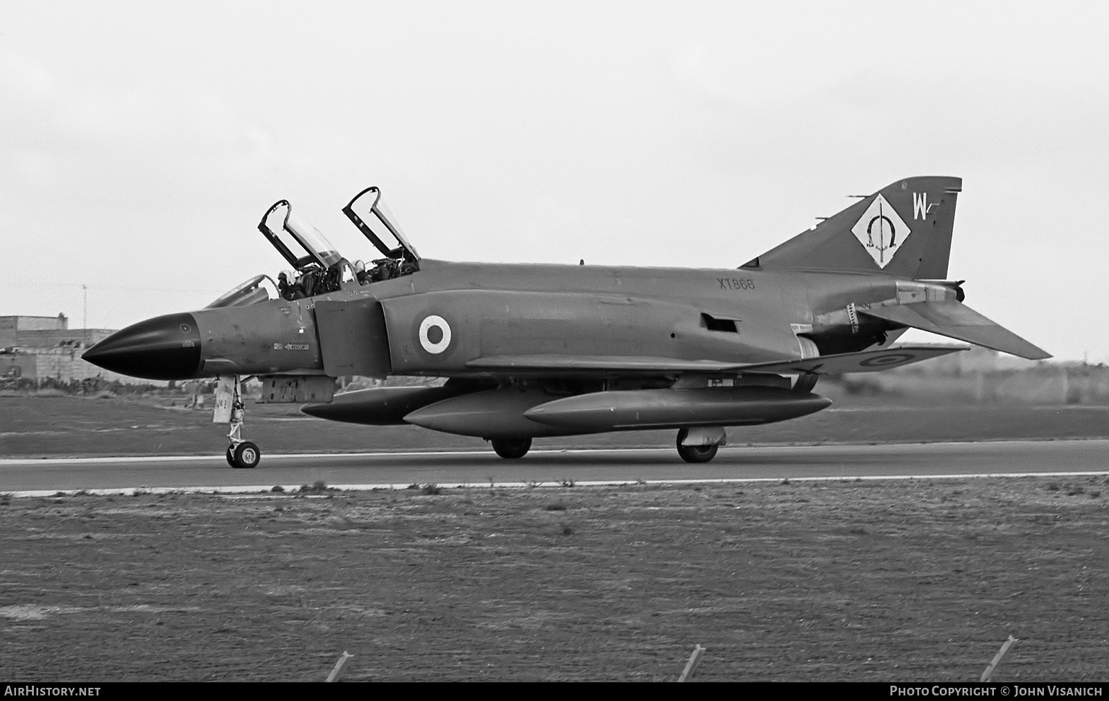 Aircraft Photo of XT866 | McDonnell Douglas F-4K Phantom FG1 | UK - Navy | AirHistory.net #388088