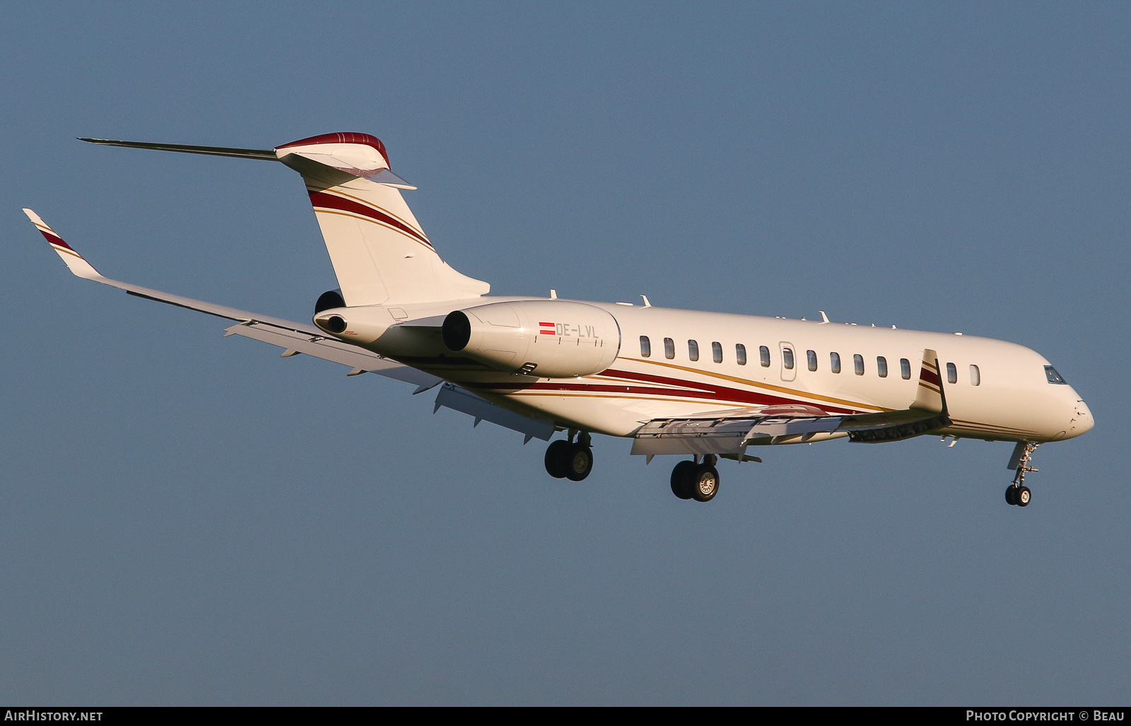 Aircraft Photo of OE-LVL | Bombardier Global 7500 (BD-700-2A12) | AirHistory.net #388118