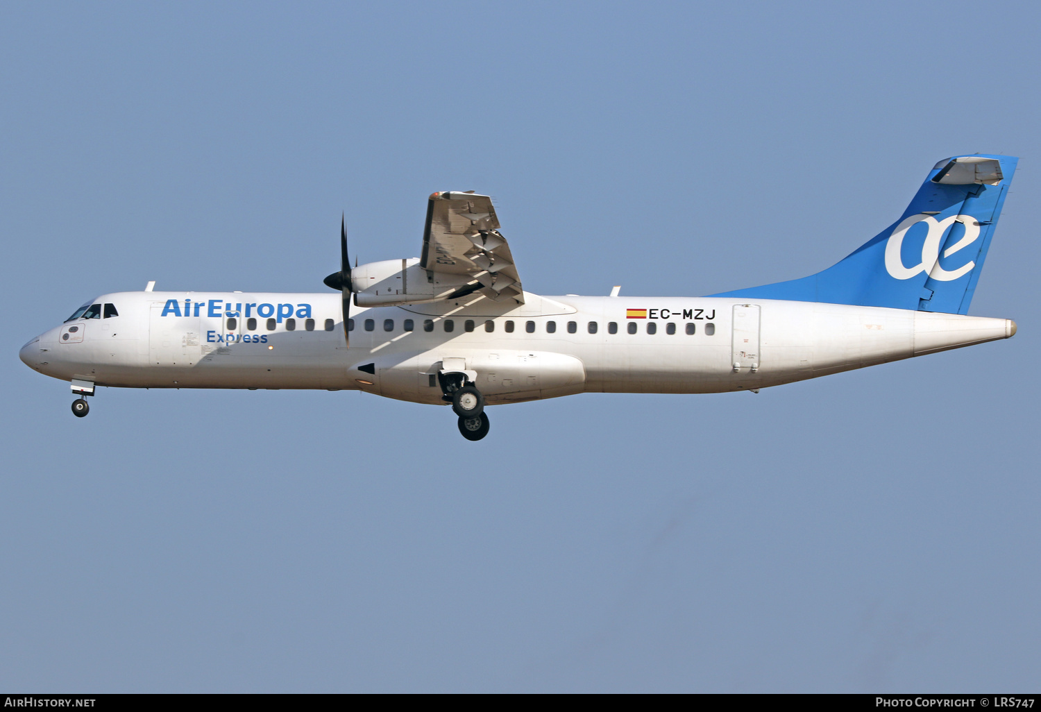 Aircraft Photo of EC-MZJ | ATR ATR-72-500 (ATR-72-212A) | Air Europa Express | AirHistory.net #388179