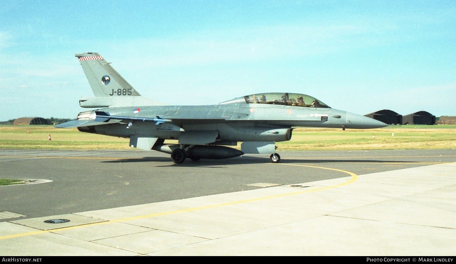 Aircraft Photo of J-885 | General Dynamics F-16B Fighting Falcon | Netherlands - Air Force | AirHistory.net #388188