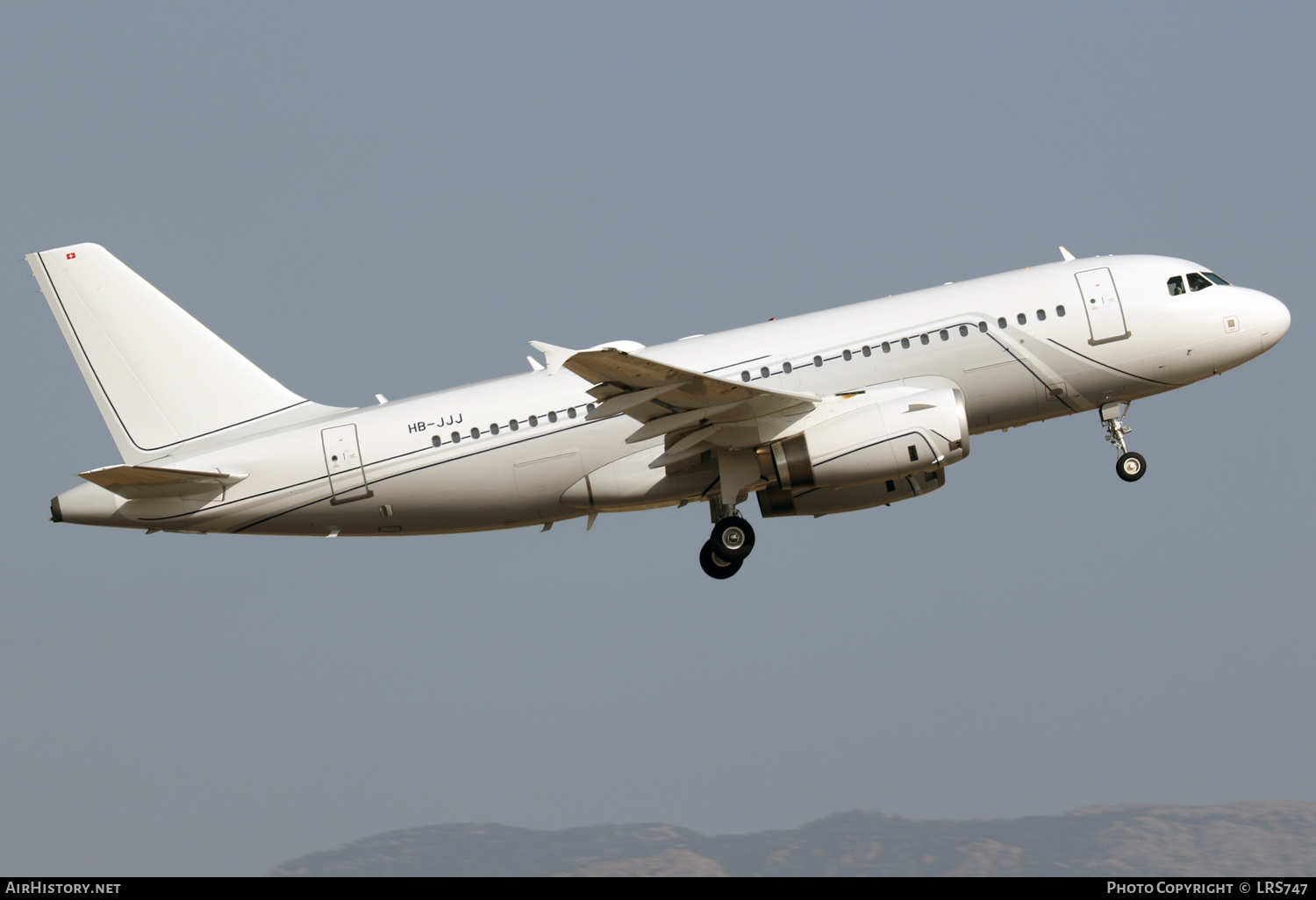 Aircraft Photo of HB-JJJ | Airbus A319-133X | AirHistory.net #388219