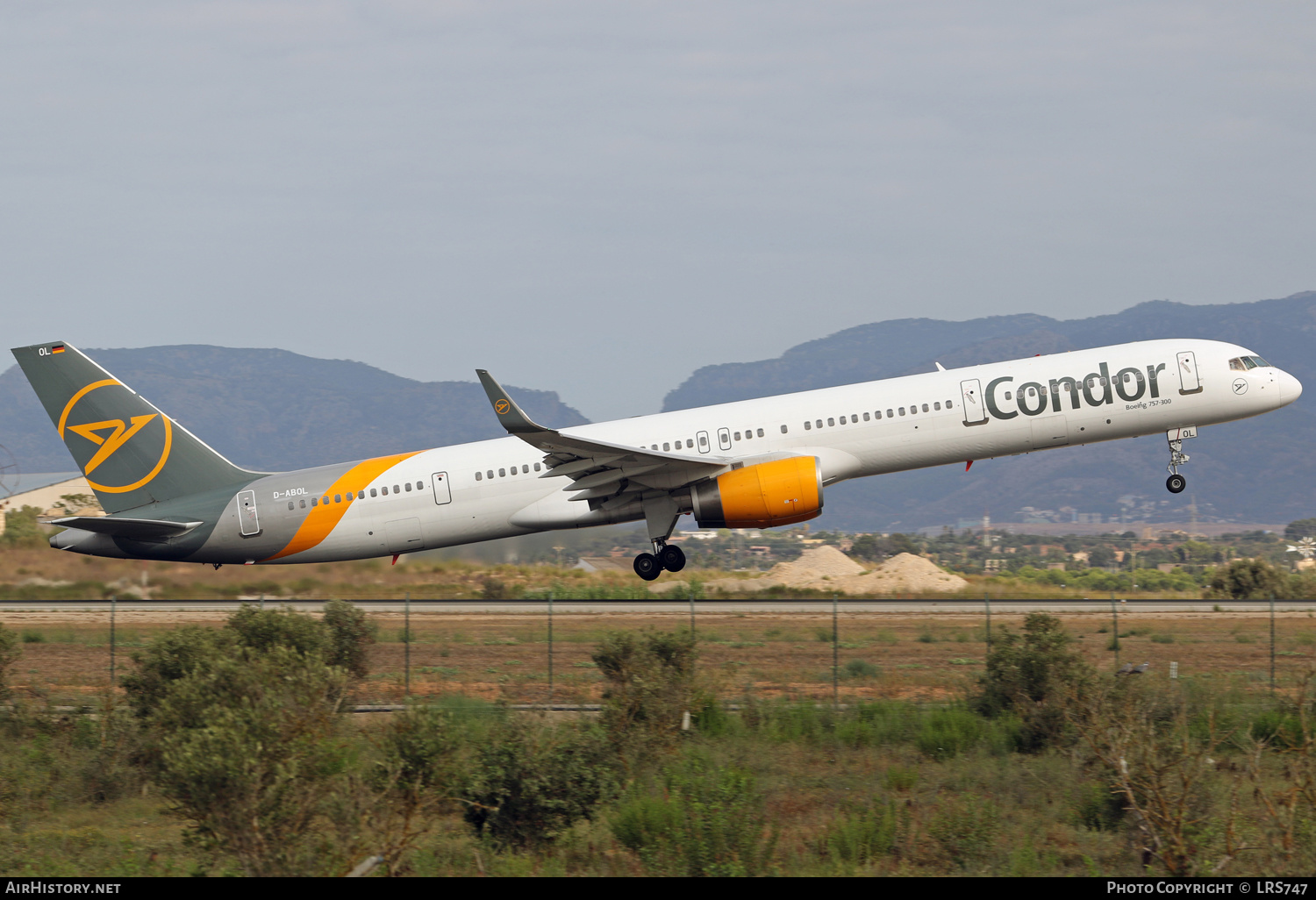 Aircraft Photo of D-ABOL | Boeing 757-330 | Condor Flugdienst | AirHistory.net #388233