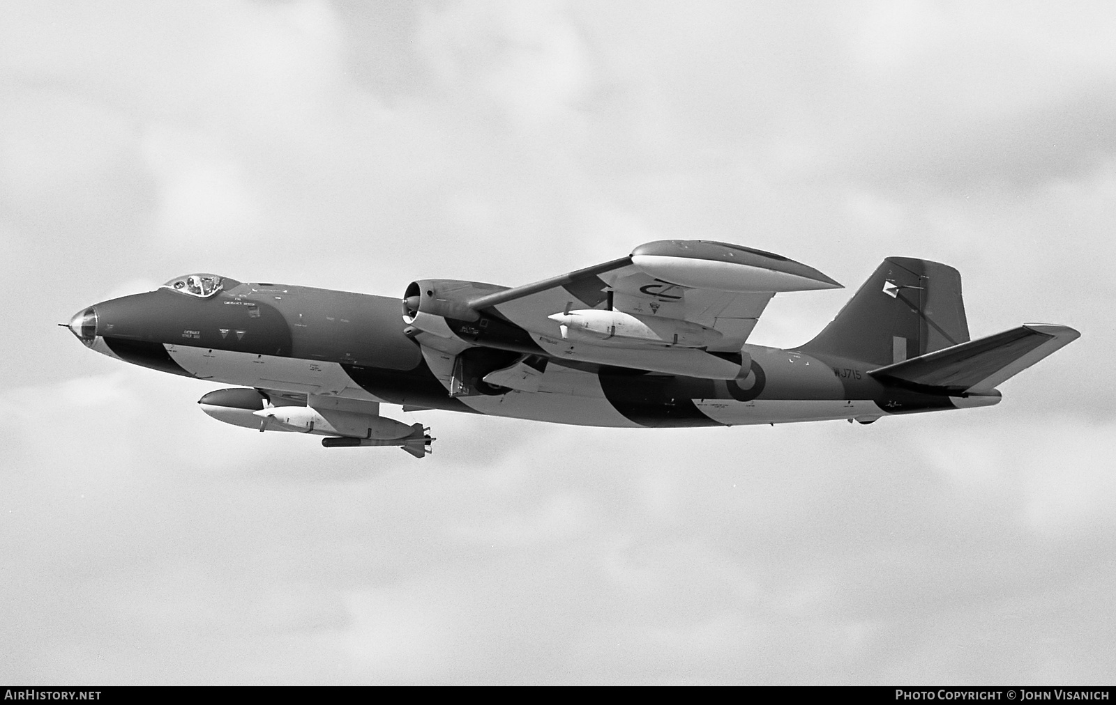 Aircraft Photo of WJ715 | English Electric Canberra TT18 | UK - Air Force | AirHistory.net #388354