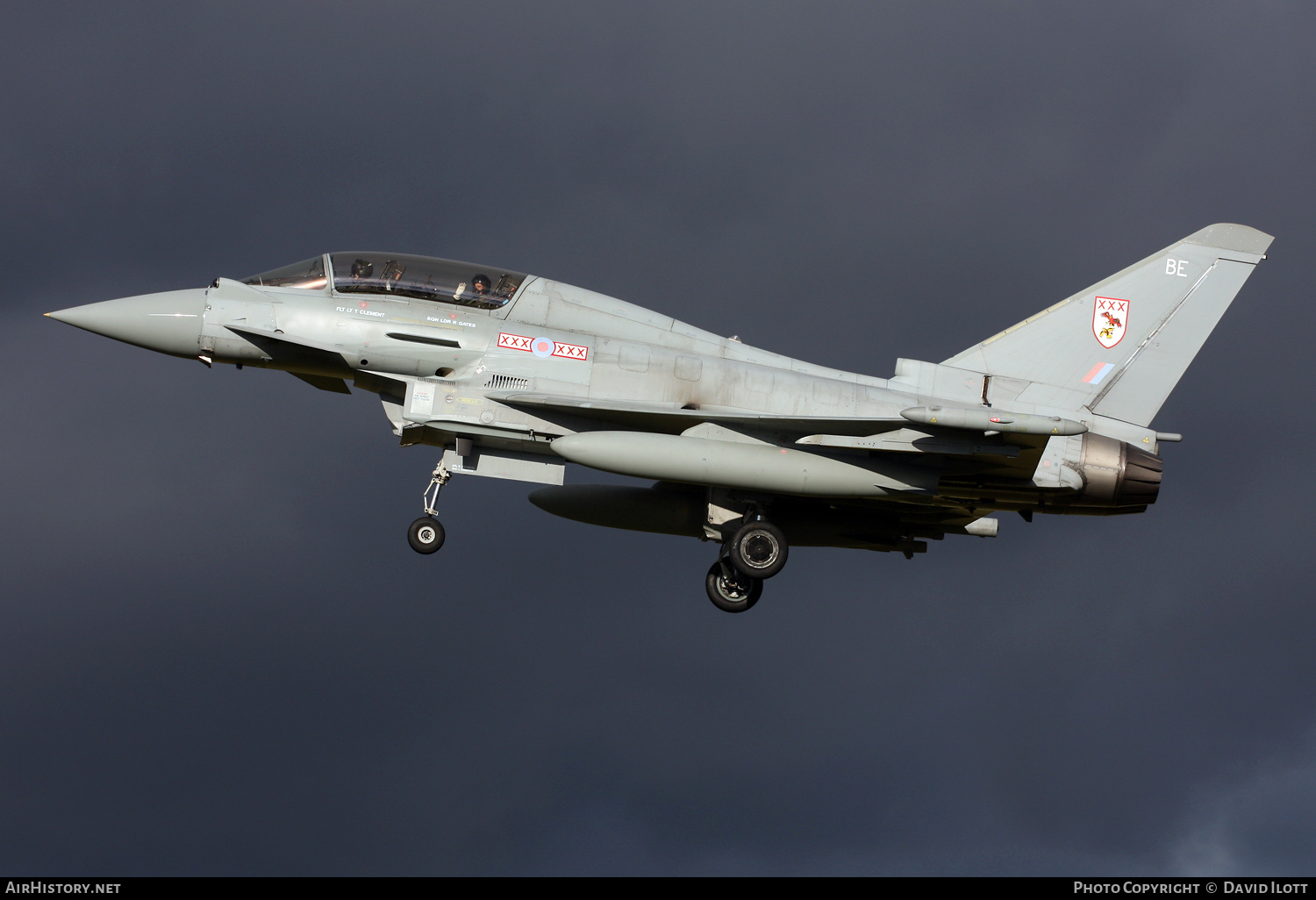 Aircraft Photo of ZJ806 | Eurofighter EF-2000 Typhoon T3 | UK - Air Force | AirHistory.net #388372