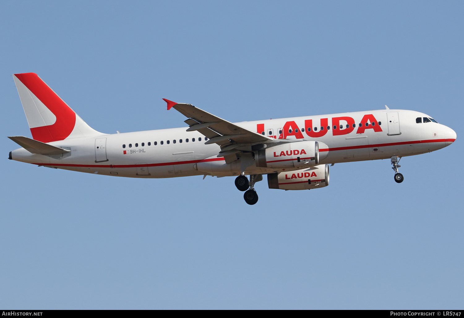 Aircraft Photo of 9H-IHL | Airbus A320-232 | Lauda Europe | AirHistory.net #388381