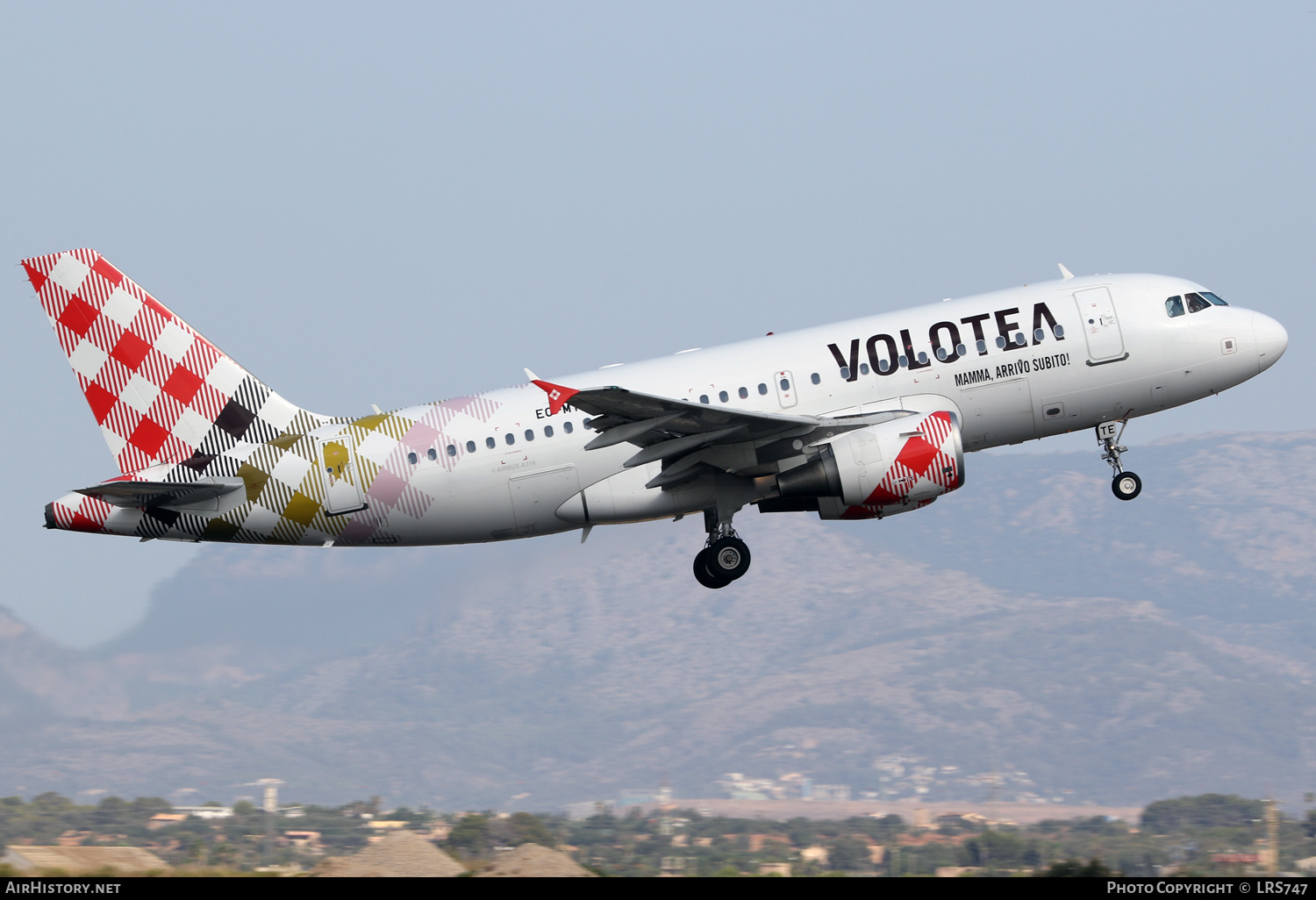 Aircraft Photo of EC-MTE | Airbus A319-112 | Volotea | AirHistory.net #388400