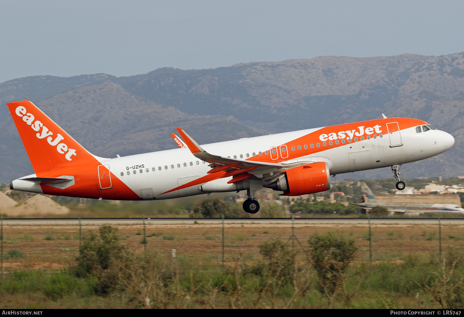 Aircraft Photo of G-UZHS | Airbus A320-251N | EasyJet | AirHistory.net #388448