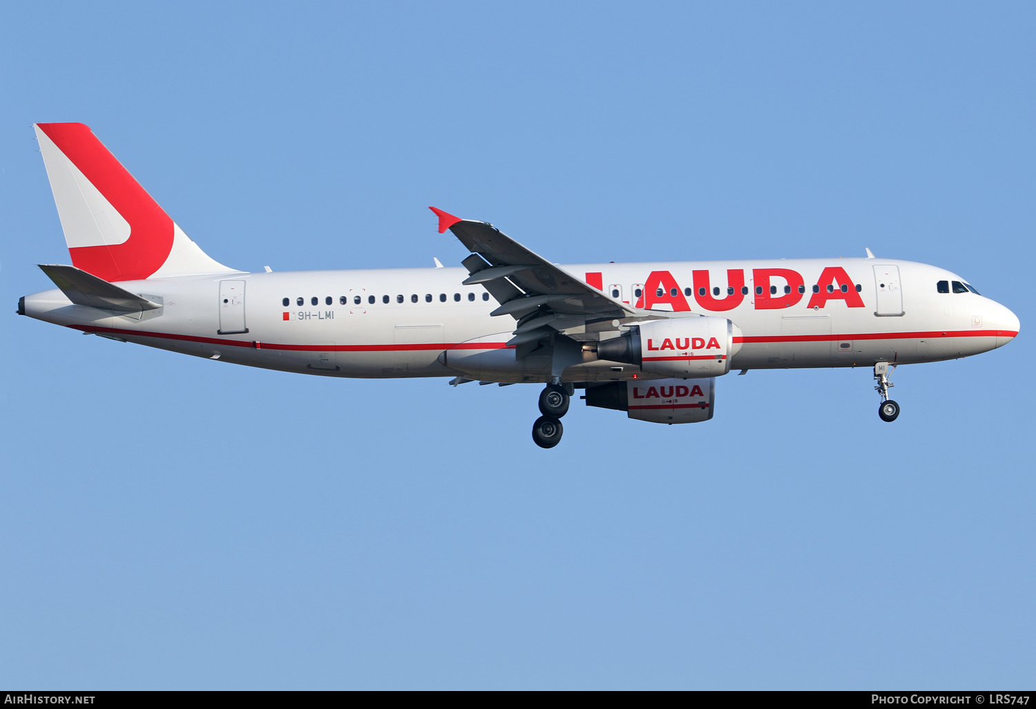 Aircraft Photo of 9H-LMI | Airbus A320-214 | Lauda Europe | AirHistory.net #388476