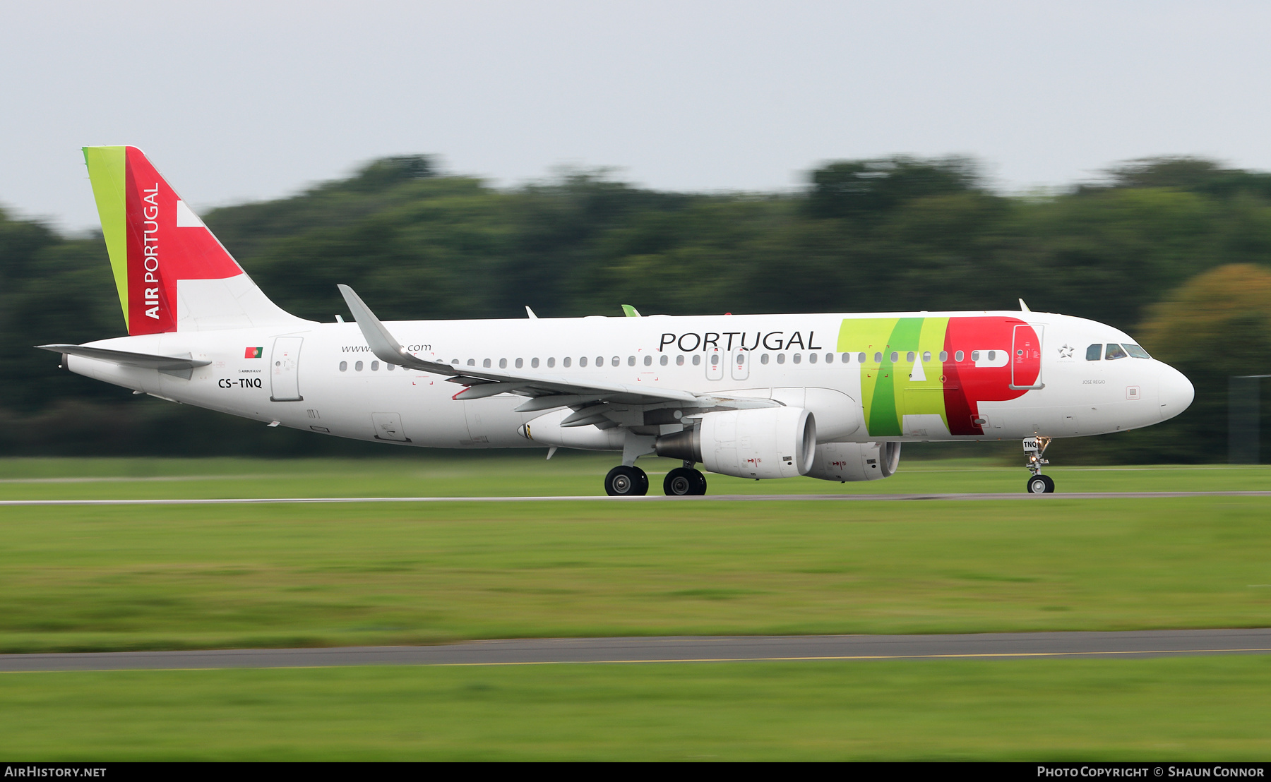 Aircraft Photo of CS-TNQ | Airbus A320-214 | TAP Air Portugal | AirHistory.net #388505