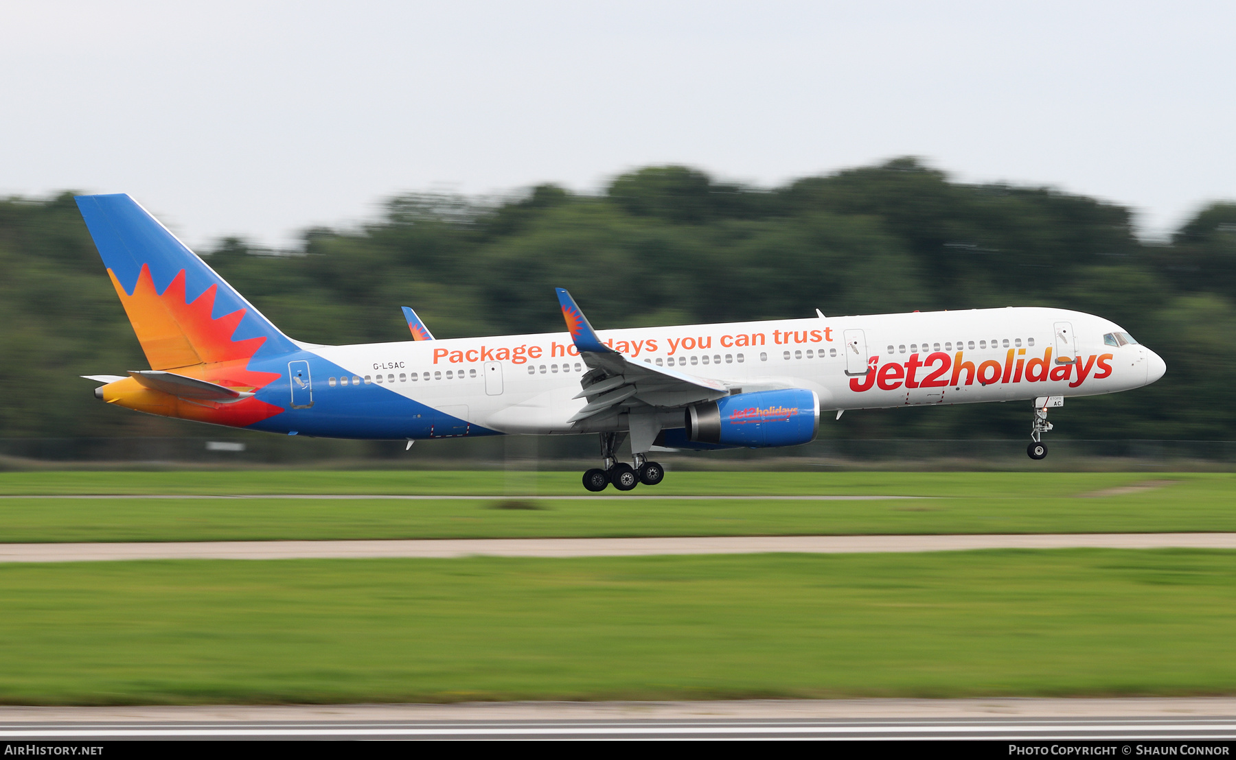 Aircraft Photo of G-LSAC | Boeing 757-23A | Jet2 Holidays | AirHistory.net #388512