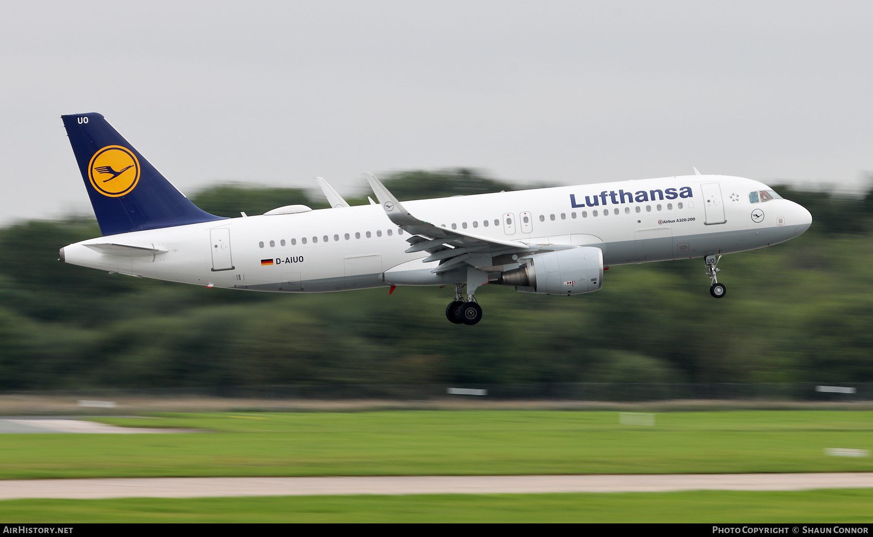 Aircraft Photo of D-AIUO | Airbus A320-214 | Lufthansa | AirHistory.net #388526