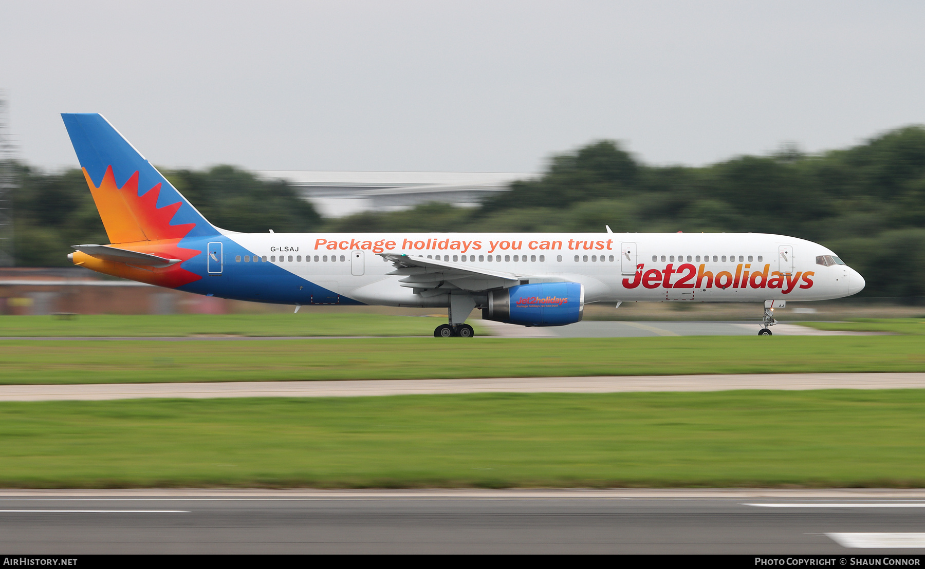 Aircraft Photo of G-LSAJ | Boeing 757-236 | Jet2 Holidays | AirHistory.net #388542