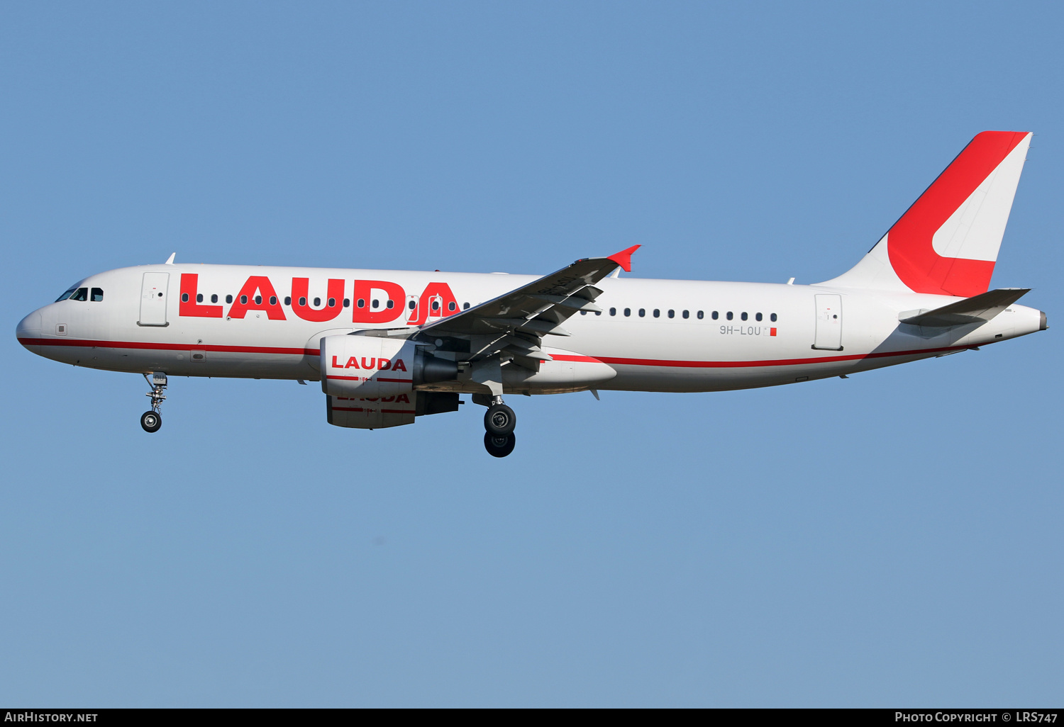 Aircraft Photo of 9H-LOU | Airbus A320-214 | Lauda | AirHistory.net #388728