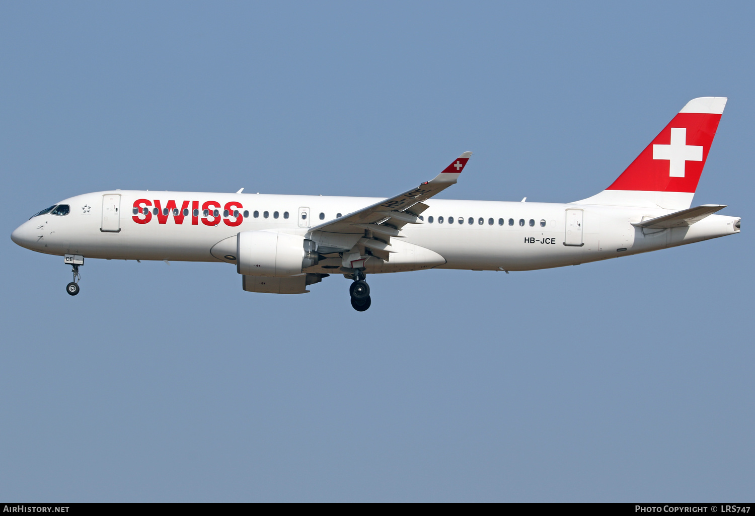 Aircraft Photo of HB-JCE | Bombardier CSeries CS300 (BD-500-1A11) | Swiss International Air Lines | AirHistory.net #388736