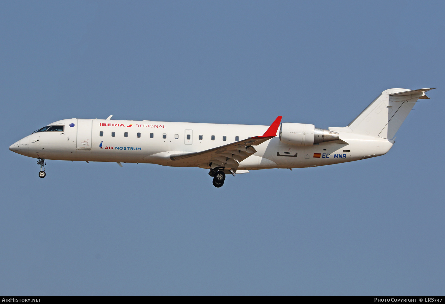 Aircraft Photo of EC-MNB | Bombardier CRJ-200LR (CL-600-2B19) | Air Nostrum | AirHistory.net #388742