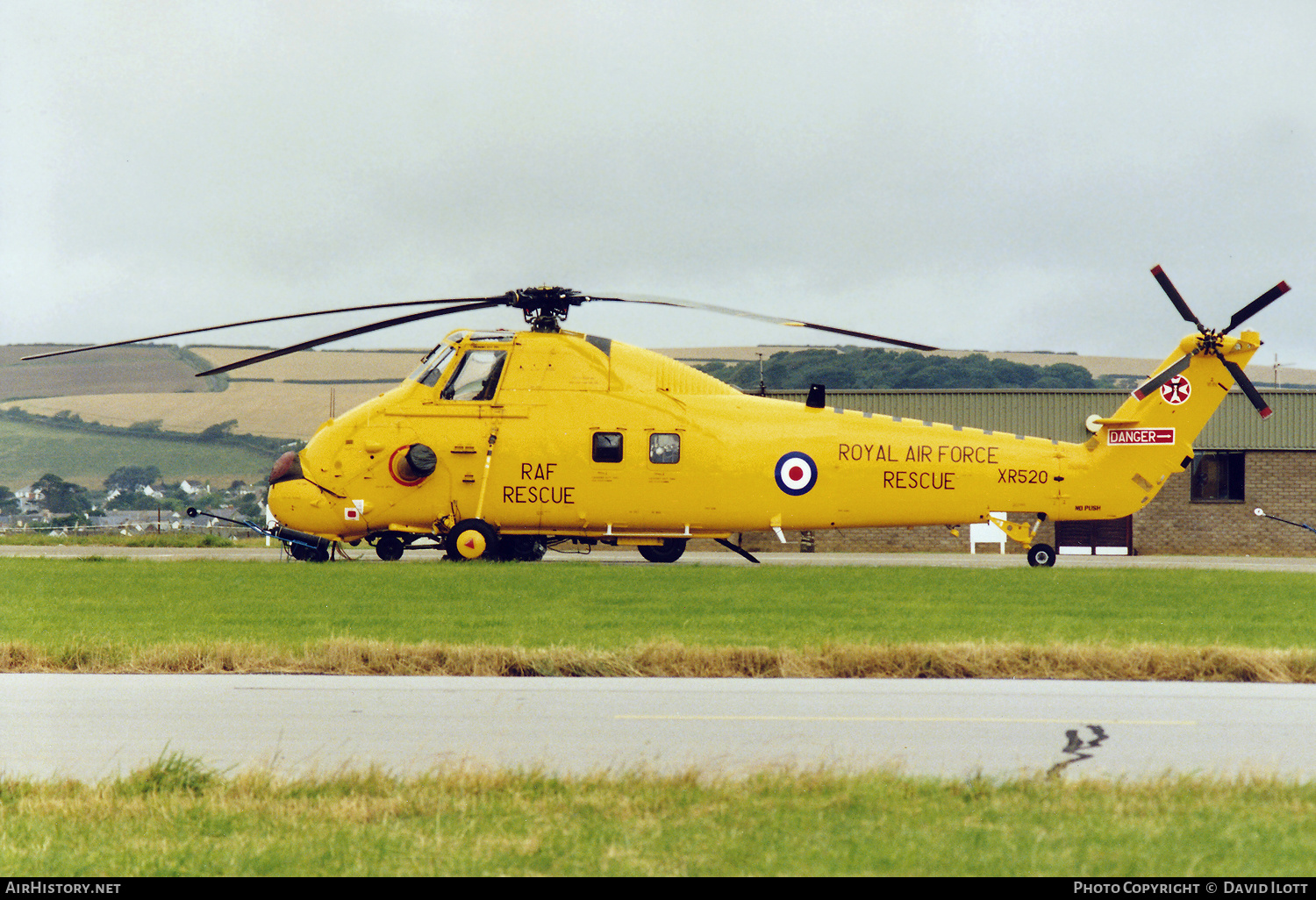 Aircraft Photo of XR520 | Westland WS-58 Wessex HC.2 | UK - Air Force | AirHistory.net #388857