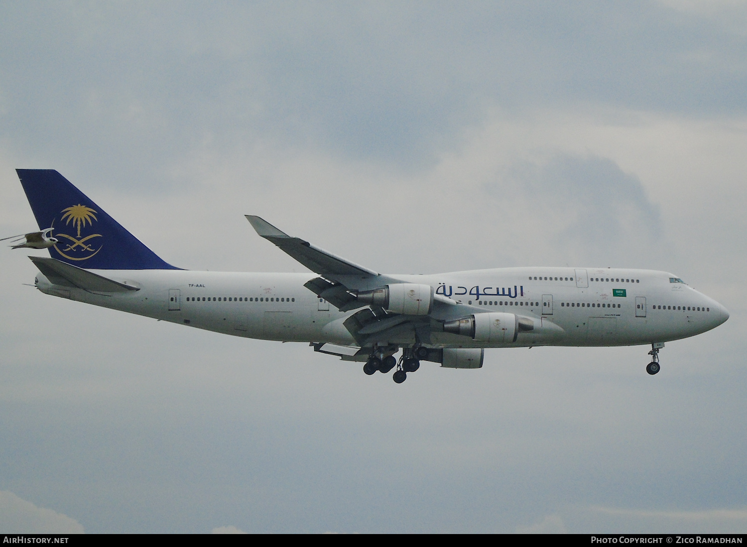 Aircraft Photo of TF-AAL | Boeing 747-428 | Saudi Arabian Airlines | AirHistory.net #388861